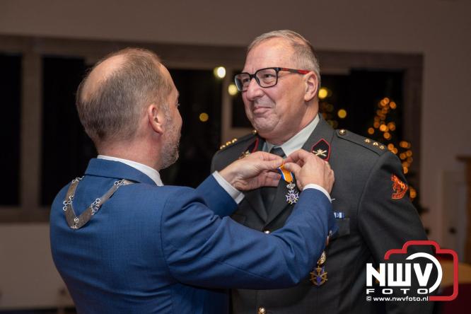 Manfred Monsees uit ’t Harde is donderdag onderscheiden als Lid in de Orde van Oranje-Nassau - &copy; NWVFoto.nl