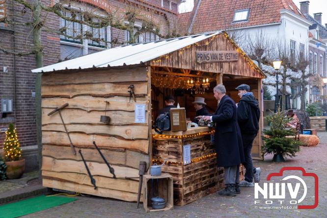 De warmste Winter in de Vesting Elburg trekt duizenden bezoekers. - &copy; NWVFoto.nl