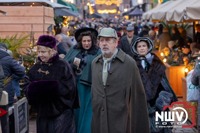 De warmste Winter in de Vesting Elburg trekt duizenden bezoekers. - &copy; NWVFoto.nl