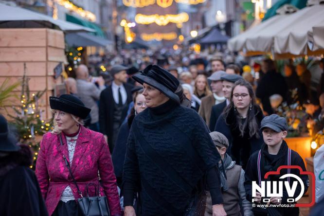 De warmste Winter in de Vesting Elburg trekt duizenden bezoekers. - &copy; NWVFoto.nl