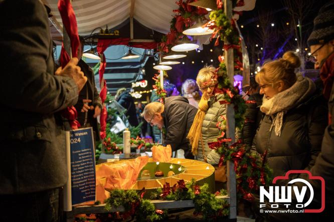 De warmste Winter in de Vesting Elburg trekt duizenden bezoekers. - &copy; NWVFoto.nl