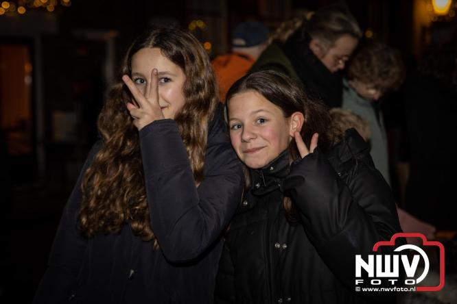 De warmste Winter in de Vesting Elburg trekt duizenden bezoekers. - &copy; NWVFoto.nl