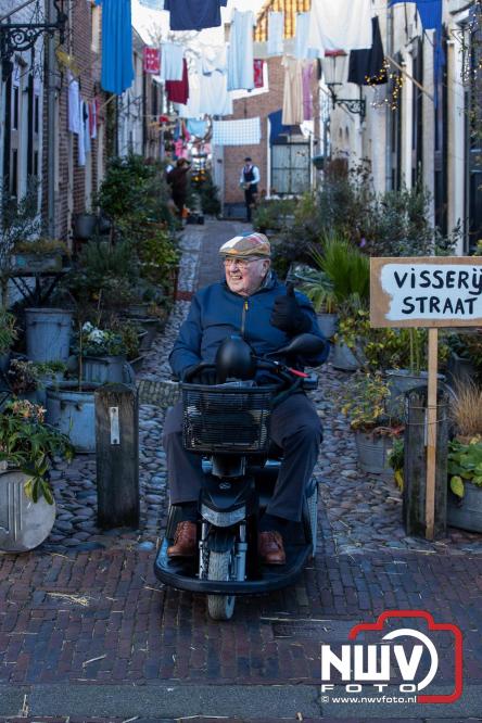 De warmste Winter in de Vesting Elburg trekt duizenden bezoekers. - &copy; NWVFoto.nl