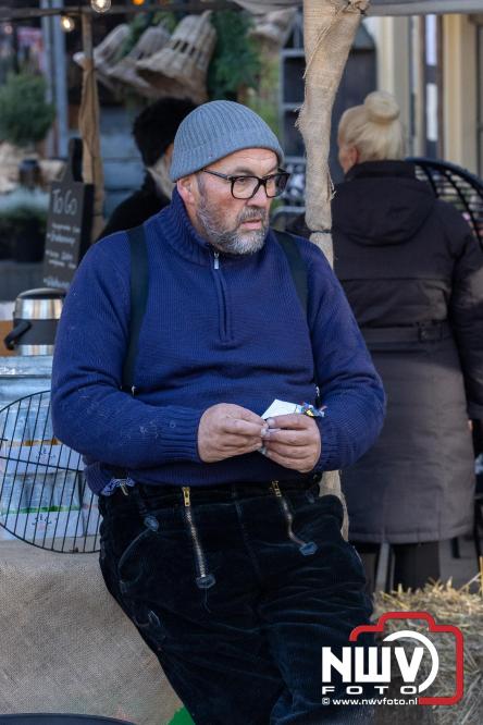 De warmste Winter in de Vesting Elburg trekt duizenden bezoekers. - &copy; NWVFoto.nl