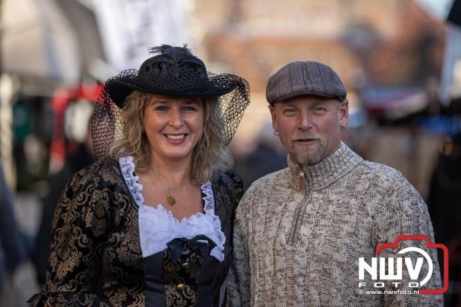 De warmste Winter in de Vesting Elburg trekt duizenden bezoekers. - &copy; NWVFoto.nl