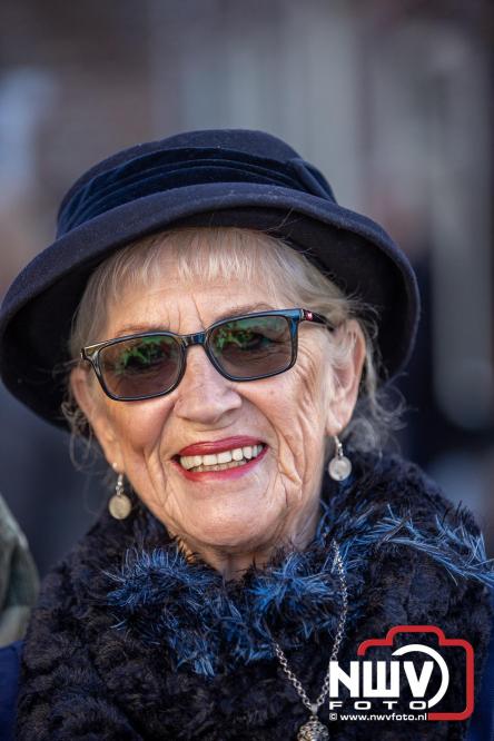 De warmste Winter in de Vesting Elburg trekt duizenden bezoekers. - &copy; NWVFoto.nl