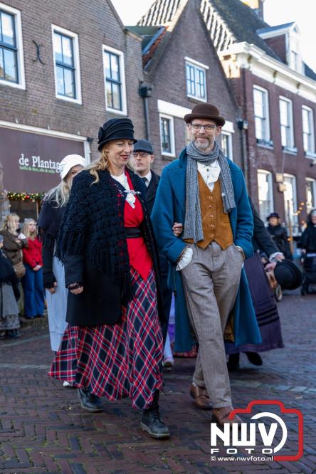 De warmste Winter in de Vesting Elburg trekt duizenden bezoekers. - &copy; NWVFoto.nl