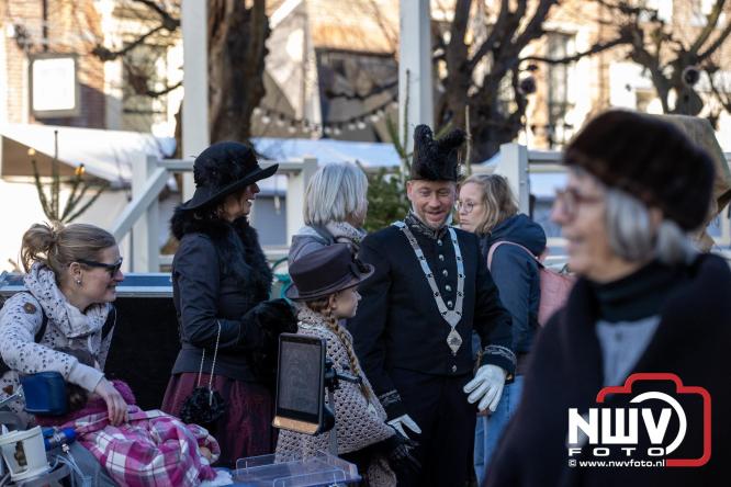 De warmste Winter in de Vesting Elburg trekt duizenden bezoekers. - &copy; NWVFoto.nl