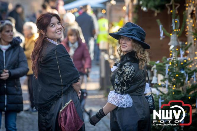 De warmste Winter in de Vesting Elburg trekt duizenden bezoekers. - &copy; NWVFoto.nl