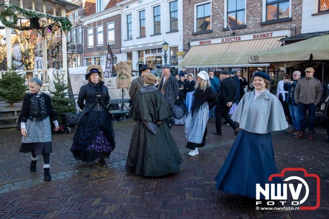 De warmste Winter in de Vesting Elburg trekt duizenden bezoekers. - &copy; NWVFoto.nl