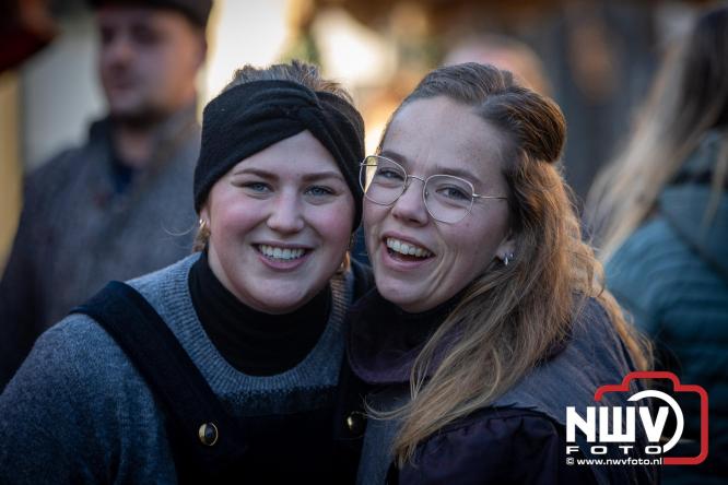 De warmste Winter in de Vesting Elburg trekt duizenden bezoekers. - &copy; NWVFoto.nl