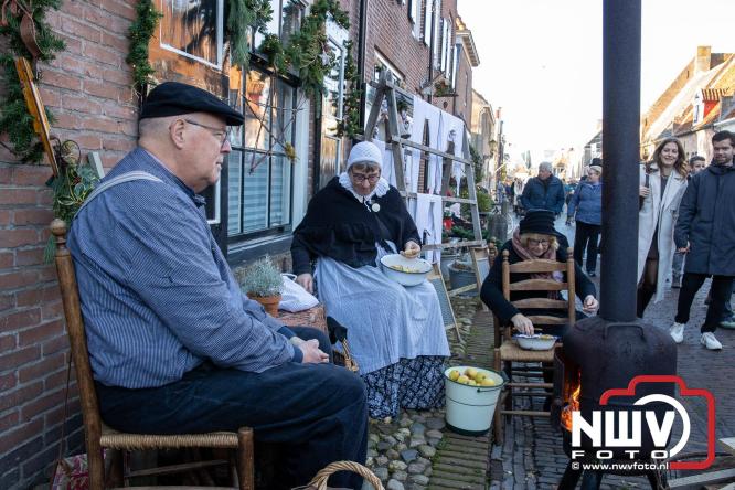 De warmste Winter in de Vesting Elburg trekt duizenden bezoekers. - &copy; NWVFoto.nl