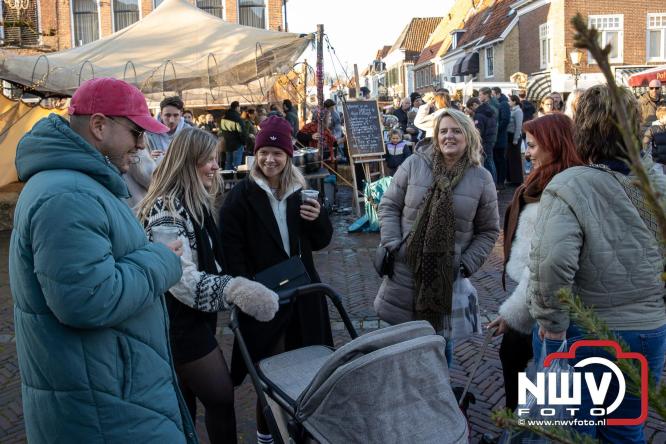 De warmste Winter in de Vesting Elburg trekt duizenden bezoekers. - &copy; NWVFoto.nl