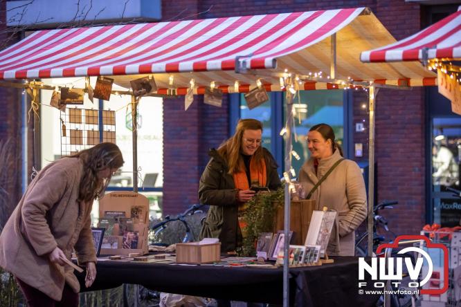 Winterfeest op ’t Harde zorgt voor warme gezelligheid. - &copy; NWVFoto.nl