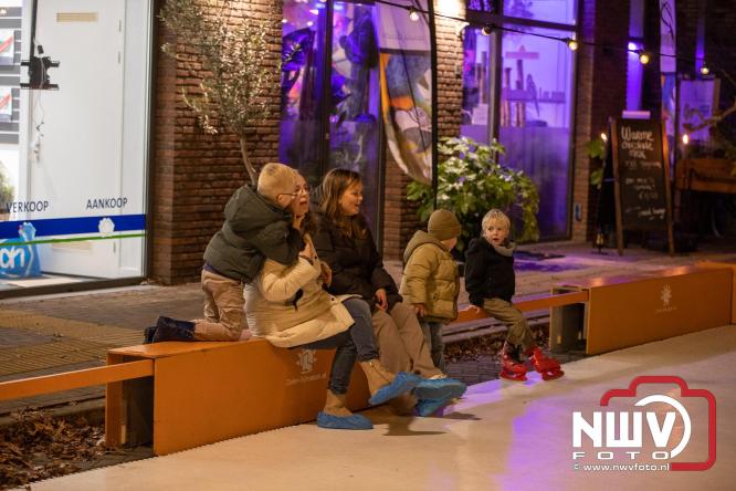Winterfeest op ’t Harde zorgt voor warme gezelligheid. - &copy; NWVFoto.nl