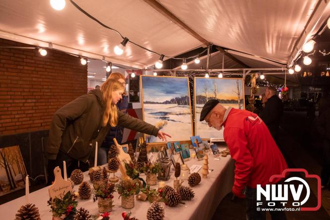 Winterfeest op ’t Harde zorgt voor warme gezelligheid. - &copy; NWVFoto.nl