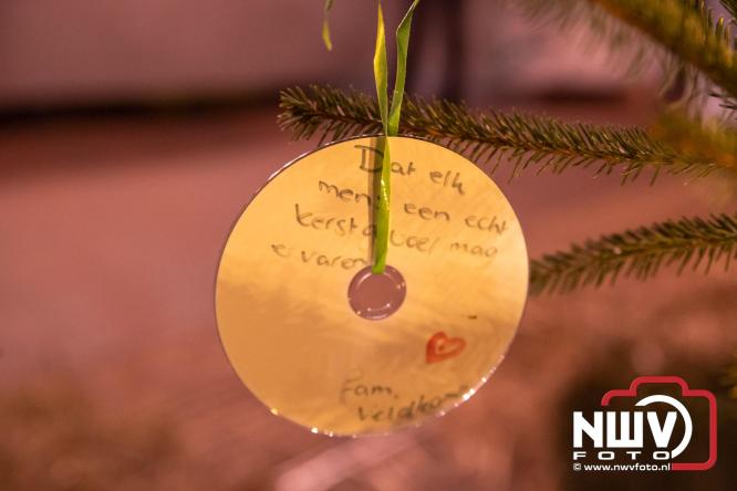 Winterfeest op ’t Harde zorgt voor warme gezelligheid. - &copy; NWVFoto.nl