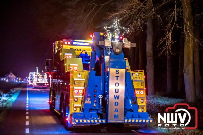 Tachtig trucks verlichten de gemeente Oldebroek tijdens de Truckers Lichtjesparade Oldebroek. - &copy; NWVFoto.nl