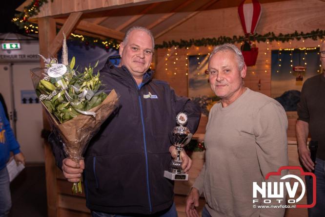 Tachtig trucks verlichten de gemeente Oldebroek tijdens de Truckers Lichtjesparade Oldebroek. - &copy; NWVFoto.nl