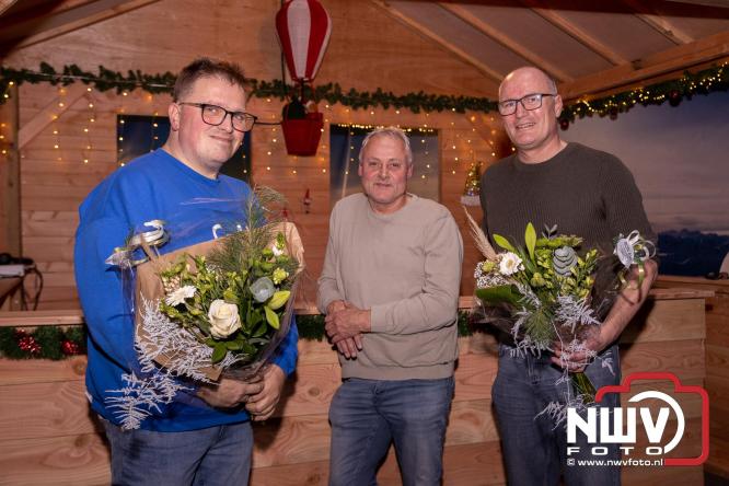 Tachtig trucks verlichten de gemeente Oldebroek tijdens de Truckers Lichtjesparade Oldebroek. - &copy; NWVFoto.nl