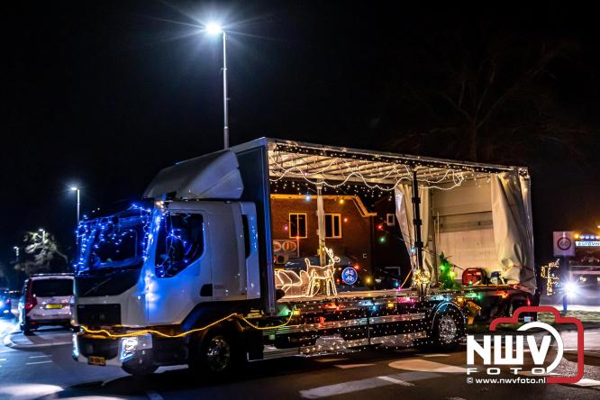 Lichtjestour Elburg in Doornspijk voortijdig gestaakt na ongeval in Nunspeet. - &copy; NWVFoto.nl