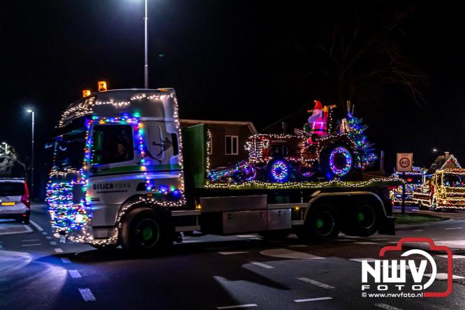 Lichtjestour Elburg in Doornspijk voortijdig gestaakt na ongeval in Nunspeet. - &copy; NWVFoto.nl