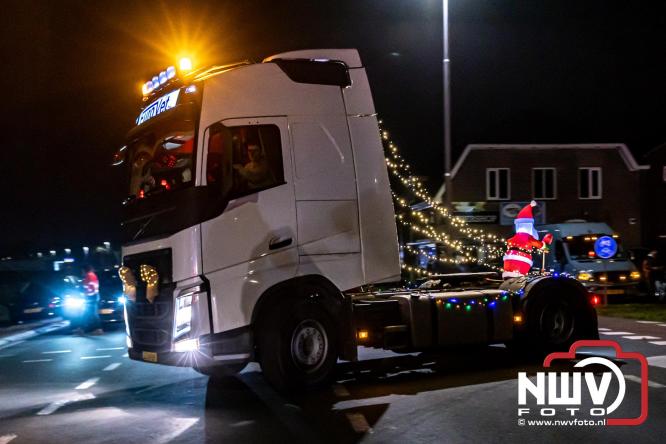 Lichtjestour Elburg in Doornspijk voortijdig gestaakt na ongeval in Nunspeet. - &copy; NWVFoto.nl