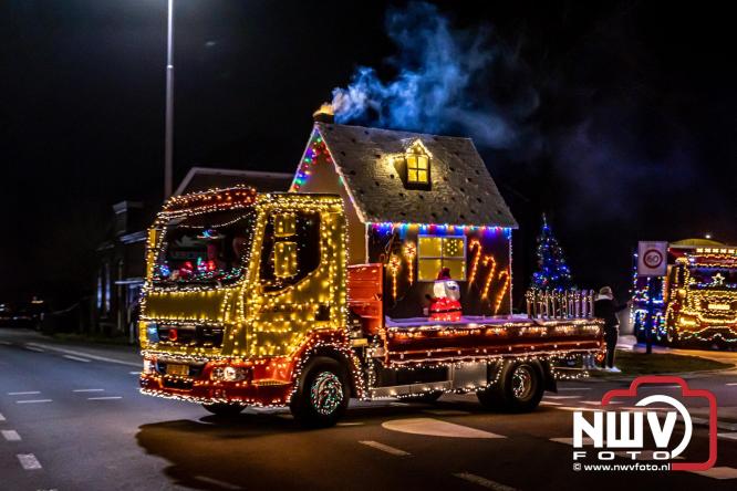 Lichtjestour Elburg in Doornspijk voortijdig gestaakt na ongeval in Nunspeet. - &copy; NWVFoto.nl