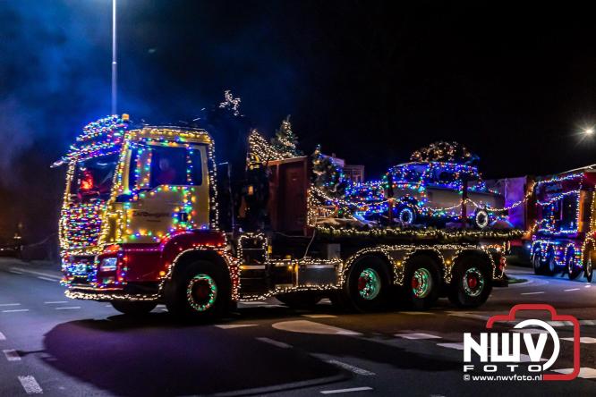 Lichtjestour Elburg in Doornspijk voortijdig gestaakt na ongeval in Nunspeet. - &copy; NWVFoto.nl