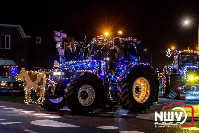 Lichtjestour Elburg in Doornspijk voortijdig gestaakt na ongeval in Nunspeet. - &copy; NWVFoto.nl