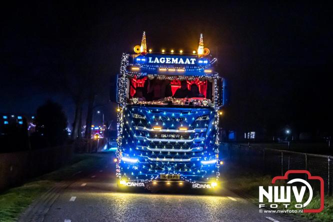 Lichtjestour Elburg in Doornspijk voortijdig gestaakt na ongeval in Nunspeet. - &copy; NWVFoto.nl