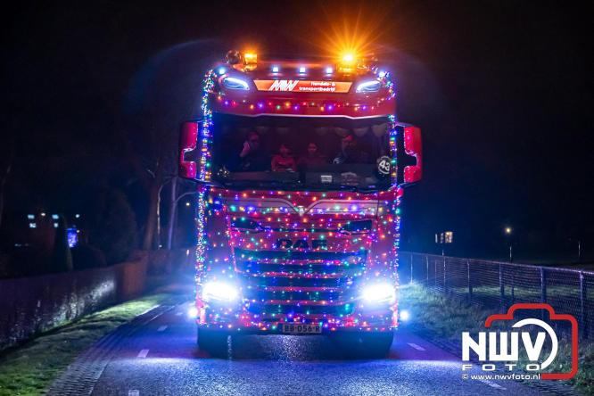 Lichtjestour Elburg in Doornspijk voortijdig gestaakt na ongeval in Nunspeet. - &copy; NWVFoto.nl