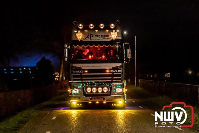 Lichtjestour Elburg in Doornspijk voortijdig gestaakt na ongeval in Nunspeet. - &copy; NWVFoto.nl