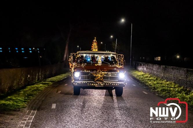 Lichtjestour Elburg in Doornspijk voortijdig gestaakt na ongeval in Nunspeet. - &copy; NWVFoto.nl