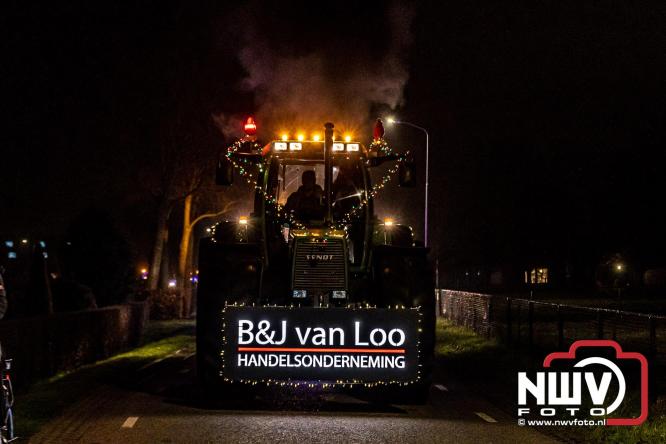 Lichtjestour Elburg in Doornspijk voortijdig gestaakt na ongeval in Nunspeet. - &copy; NWVFoto.nl