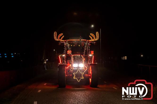 Lichtjestour Elburg in Doornspijk voortijdig gestaakt na ongeval in Nunspeet. - &copy; NWVFoto.nl