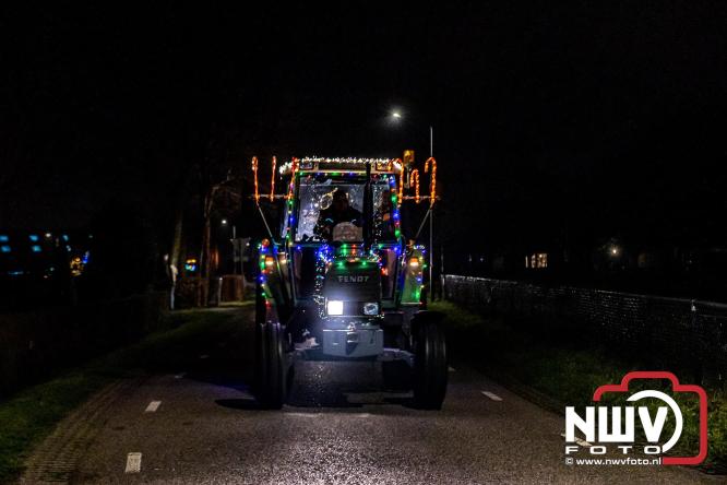Lichtjestour Elburg in Doornspijk voortijdig gestaakt na ongeval in Nunspeet. - &copy; NWVFoto.nl