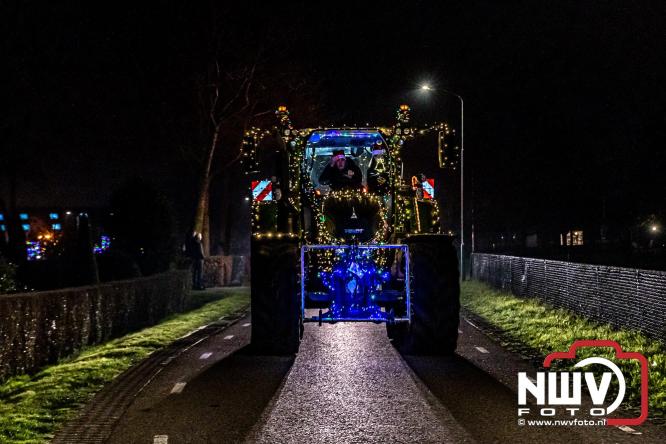 Lichtjestour Elburg in Doornspijk voortijdig gestaakt na ongeval in Nunspeet. - &copy; NWVFoto.nl