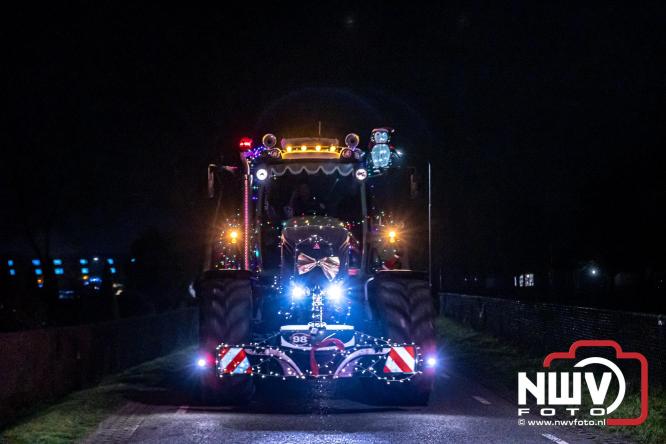 Lichtjestour Elburg in Doornspijk voortijdig gestaakt na ongeval in Nunspeet. - &copy; NWVFoto.nl