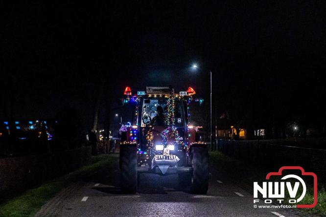 Lichtjestour Elburg in Doornspijk voortijdig gestaakt na ongeval in Nunspeet. - &copy; NWVFoto.nl