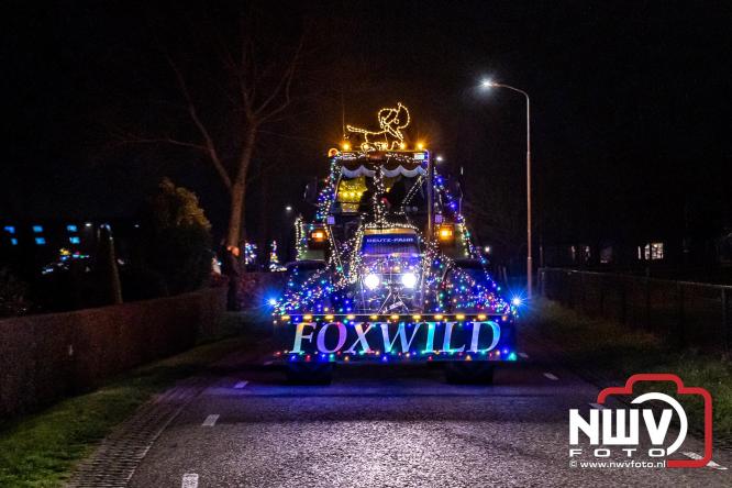 Lichtjestour Elburg in Doornspijk voortijdig gestaakt na ongeval in Nunspeet. - &copy; NWVFoto.nl