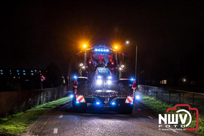 Lichtjestour Elburg in Doornspijk voortijdig gestaakt na ongeval in Nunspeet. - &copy; NWVFoto.nl