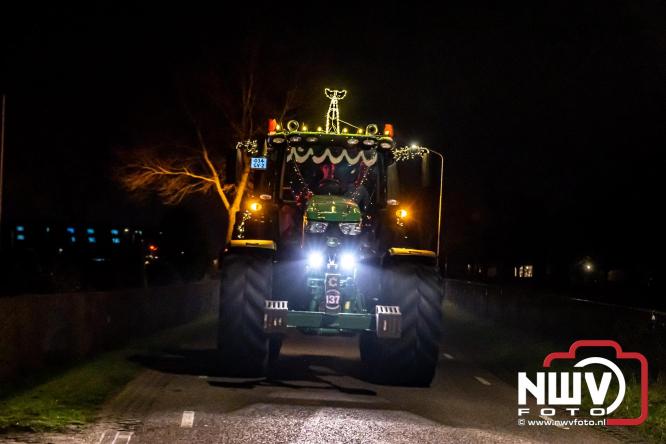 Lichtjestour Elburg in Doornspijk voortijdig gestaakt na ongeval in Nunspeet. - &copy; NWVFoto.nl