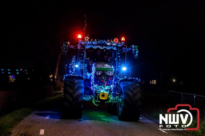 Lichtjestour Elburg in Doornspijk voortijdig gestaakt na ongeval in Nunspeet. - &copy; NWVFoto.nl