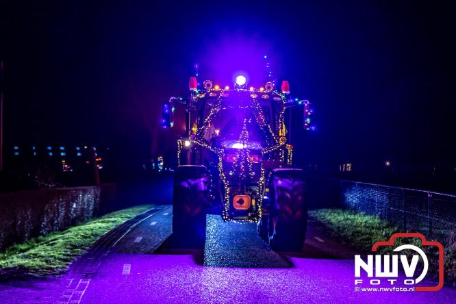 Lichtjestour Elburg in Doornspijk voortijdig gestaakt na ongeval in Nunspeet. - &copy; NWVFoto.nl