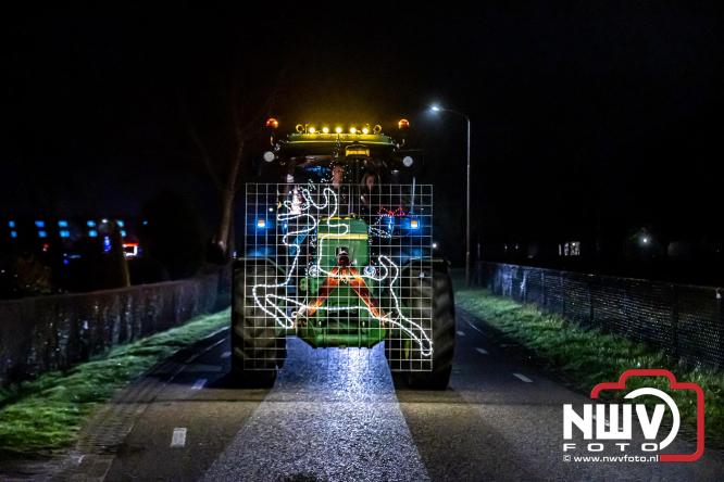 Lichtjestour Elburg in Doornspijk voortijdig gestaakt na ongeval in Nunspeet. - &copy; NWVFoto.nl