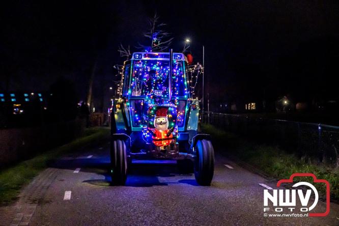 Lichtjestour Elburg in Doornspijk voortijdig gestaakt na ongeval in Nunspeet. - &copy; NWVFoto.nl