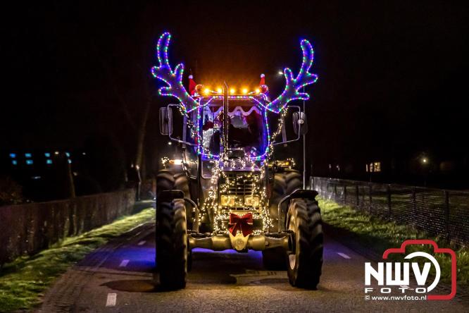 Lichtjestour Elburg in Doornspijk voortijdig gestaakt na ongeval in Nunspeet. - &copy; NWVFoto.nl