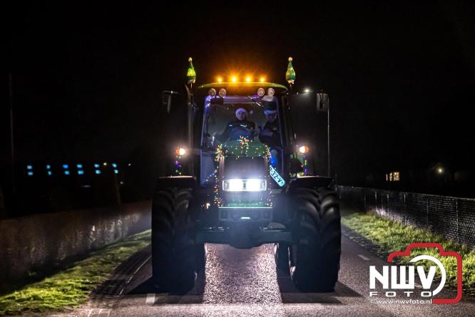 Lichtjestour Elburg in Doornspijk voortijdig gestaakt na ongeval in Nunspeet. - &copy; NWVFoto.nl
