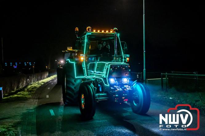 Lichtjestour Elburg in Doornspijk voortijdig gestaakt na ongeval in Nunspeet. - &copy; NWVFoto.nl